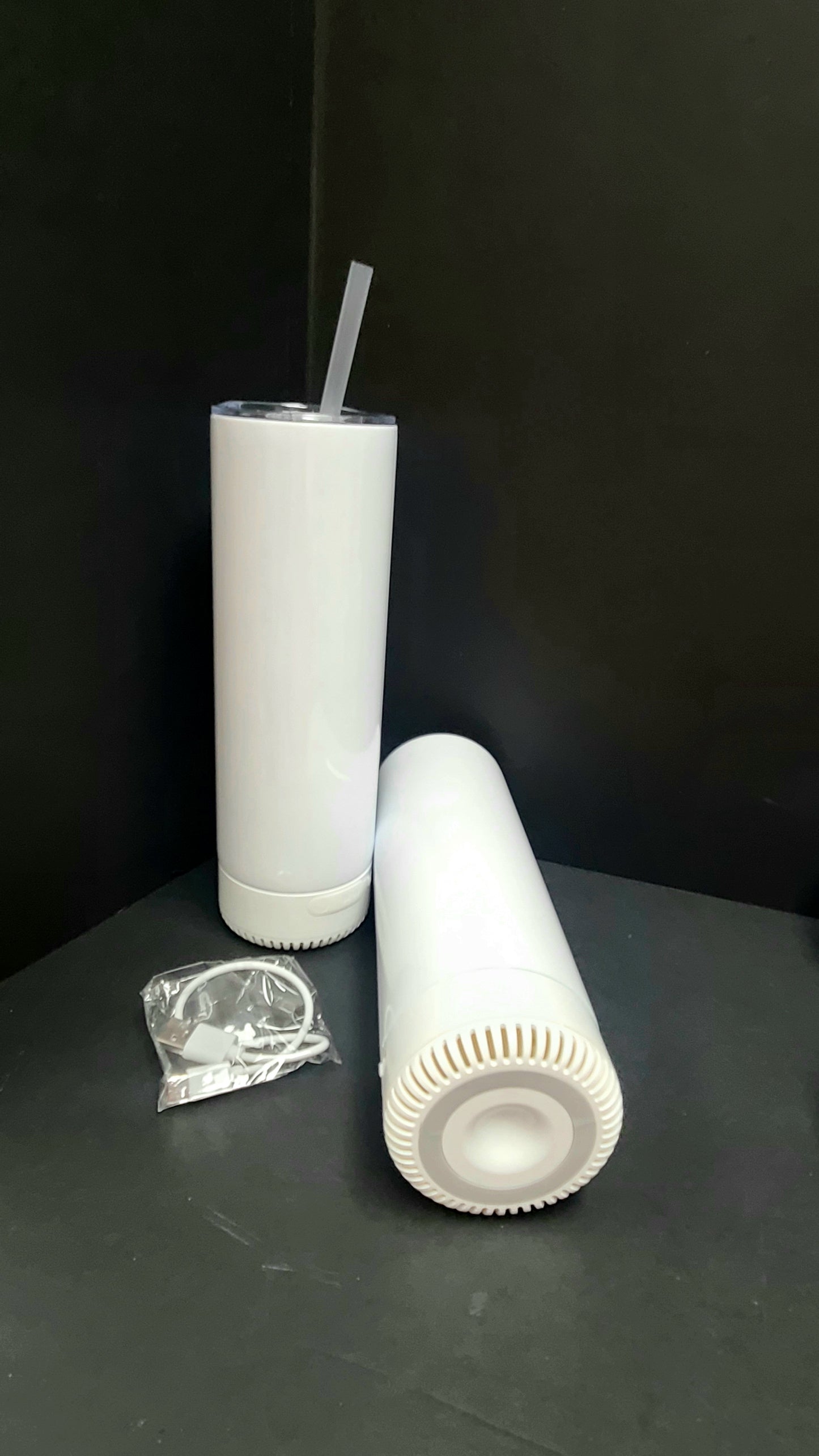 20 oz tumbler with Bluetooth speaker