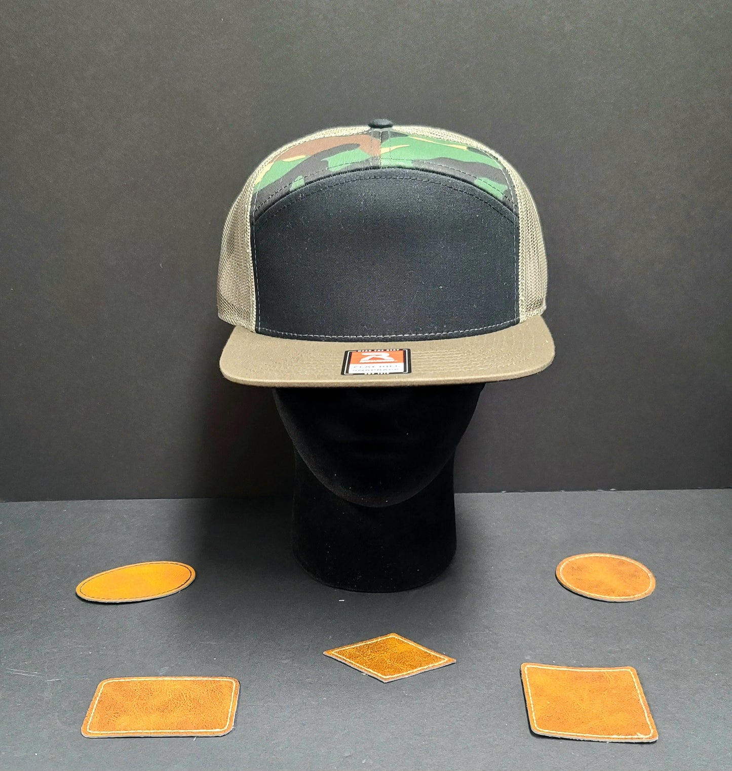 7 Panel hat with PU leather patch