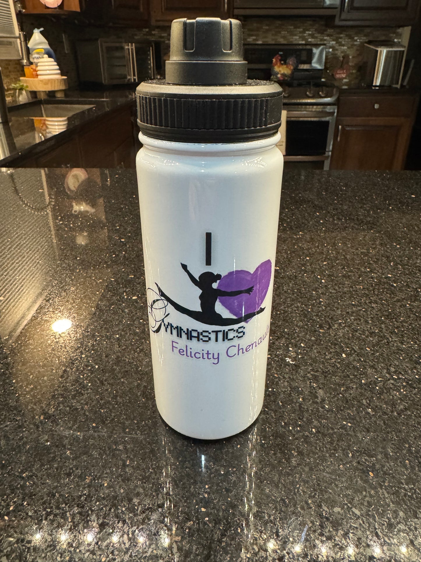 20oz Sports Bottle with Cap and Straw lids