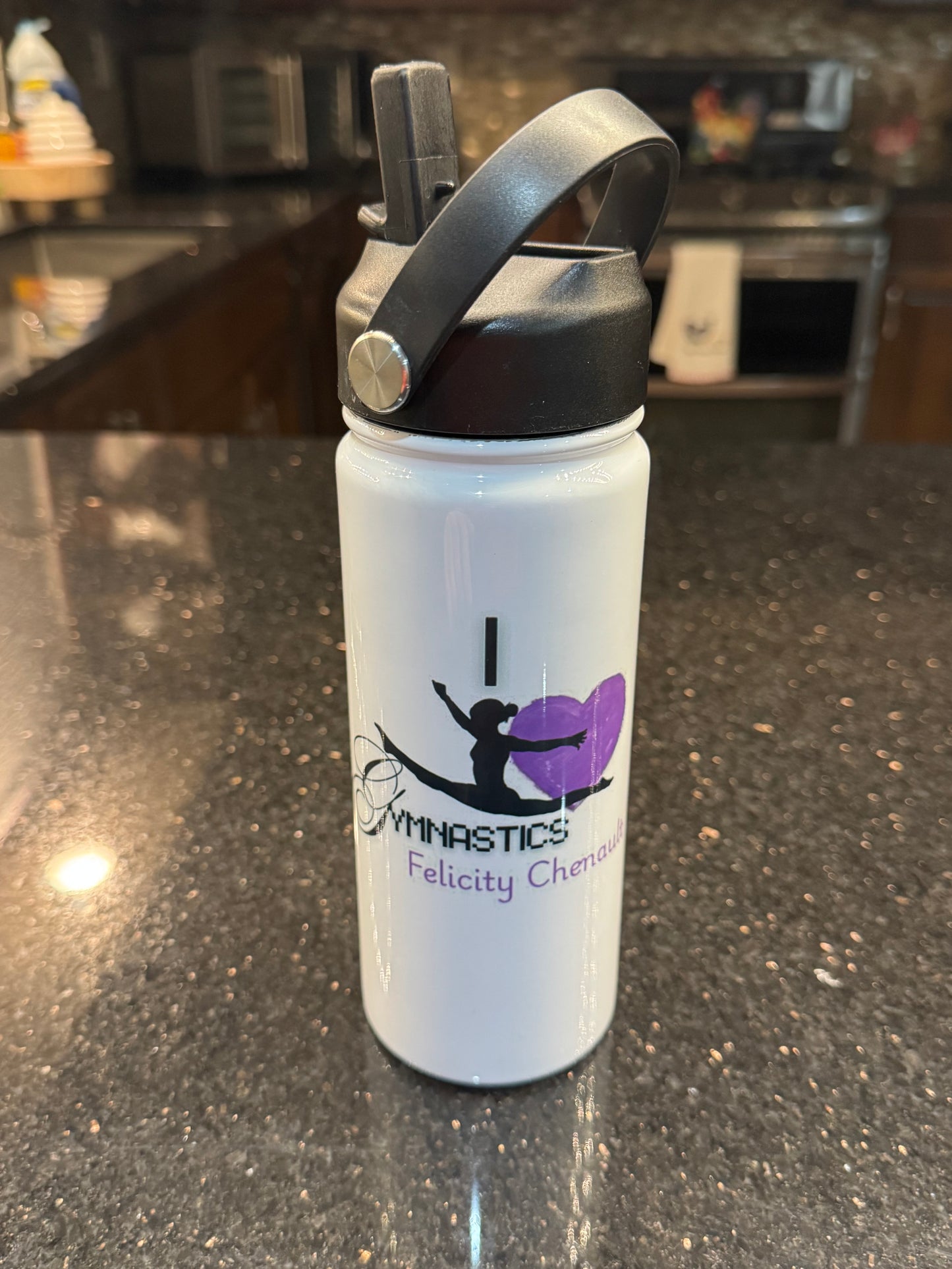 20oz Sports Bottle with Cap and Straw lids