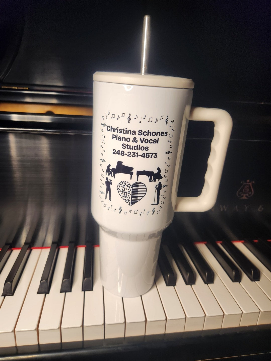 40 oz Tumbler w/ Straw