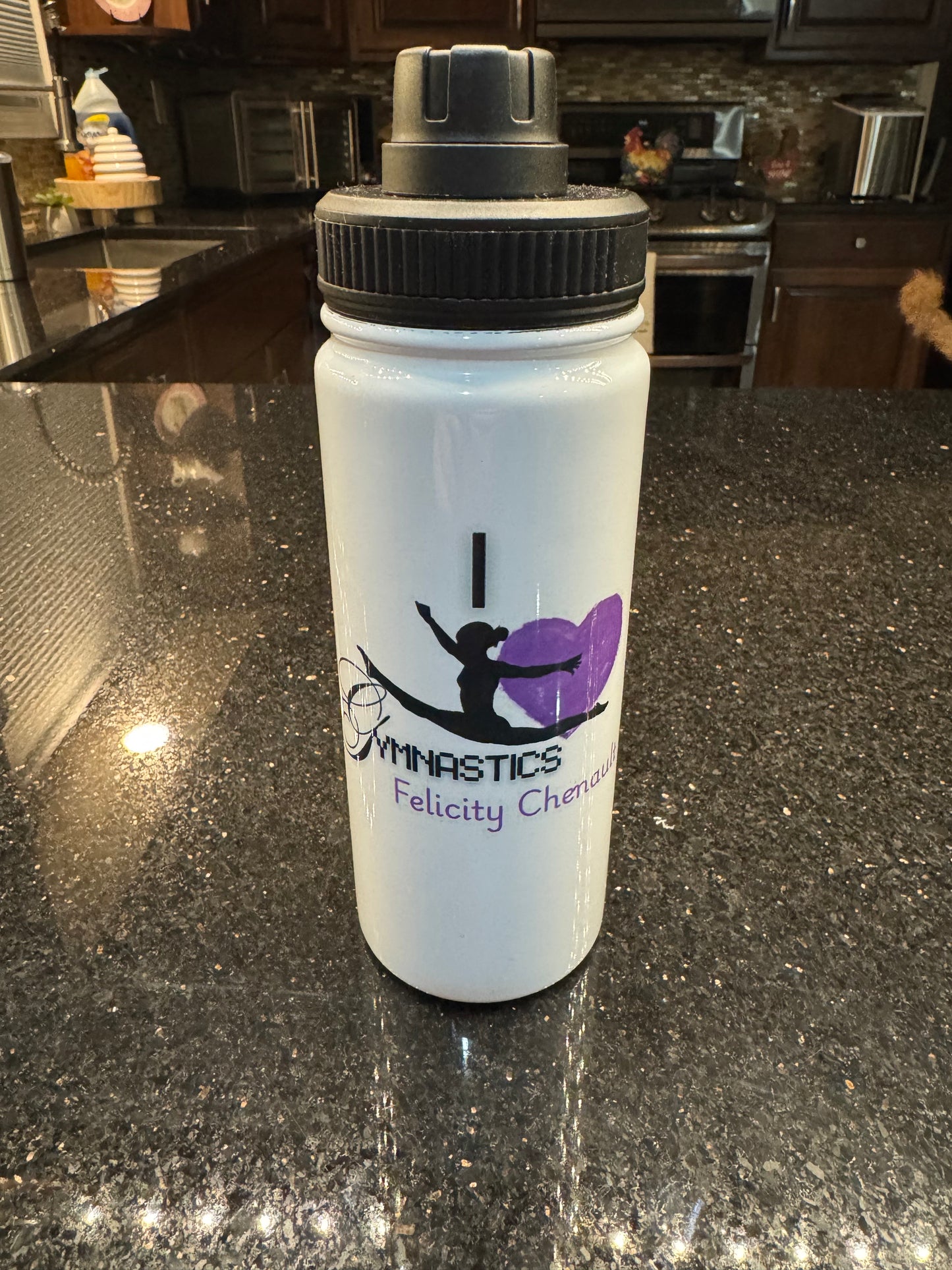 20oz Sports Bottle with Cap and Straw lids