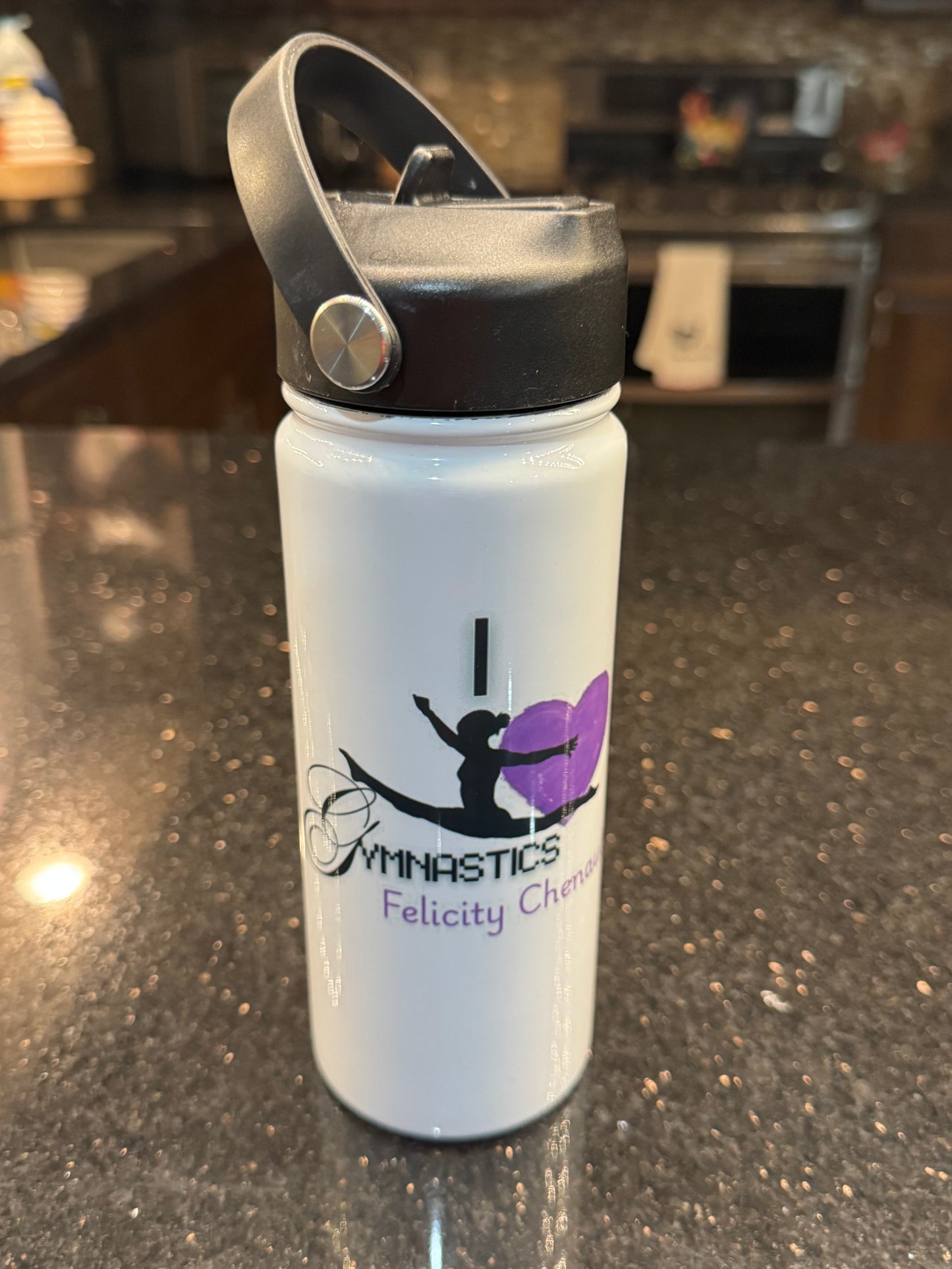 20oz Sports Bottle with Cap and Straw lids