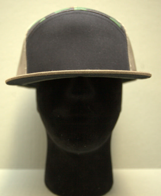 7 Panel hat with PU leather patch